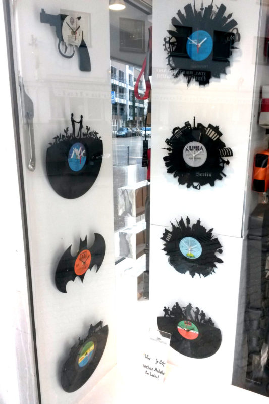 vinyl_uhr001